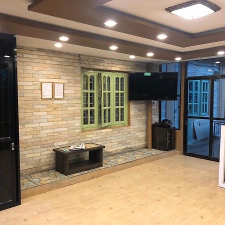 Hotel Blue Magnet Pokhara Dış mekan fotoğraf