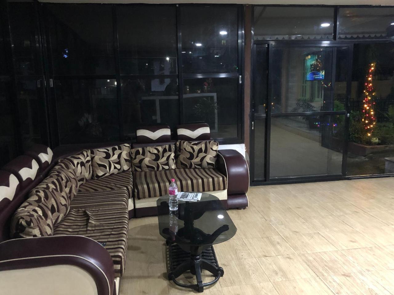 Hotel Blue Magnet Pokhara Dış mekan fotoğraf