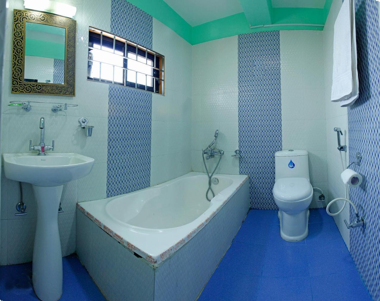 Hotel Blue Magnet Pokhara Dış mekan fotoğraf