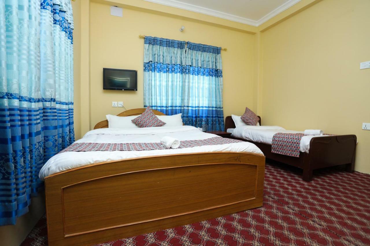 Hotel Blue Magnet Pokhara Dış mekan fotoğraf