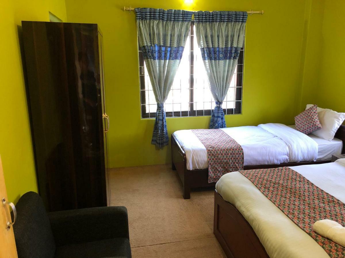 Hotel Blue Magnet Pokhara Dış mekan fotoğraf