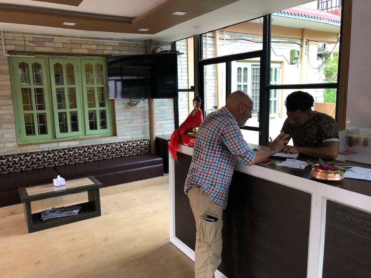 Hotel Blue Magnet Pokhara Dış mekan fotoğraf