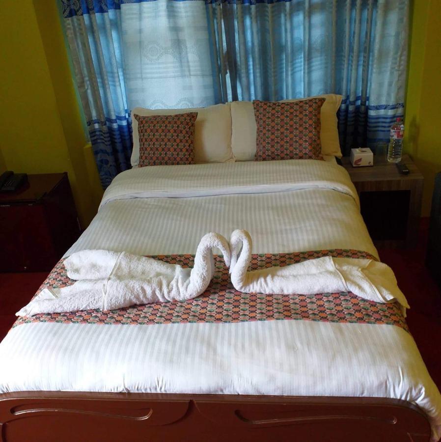 Hotel Blue Magnet Pokhara Dış mekan fotoğraf